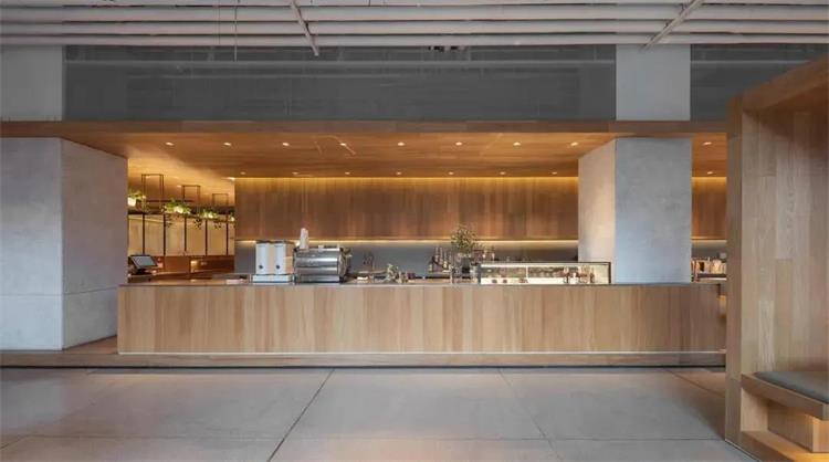 易间”咖啡简餐店 · 北京