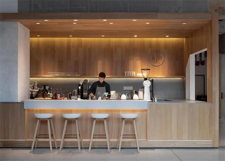 易间”咖啡简餐店 · 北京