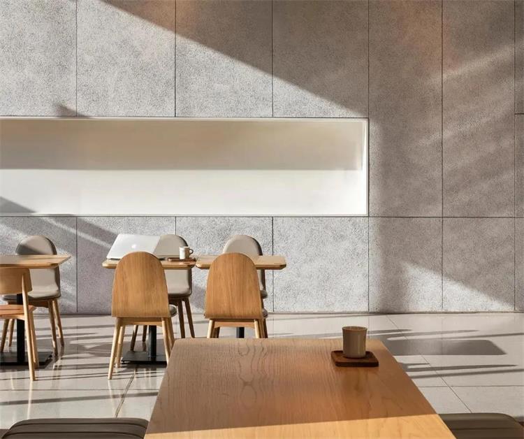 易间”咖啡简餐店 · 北京